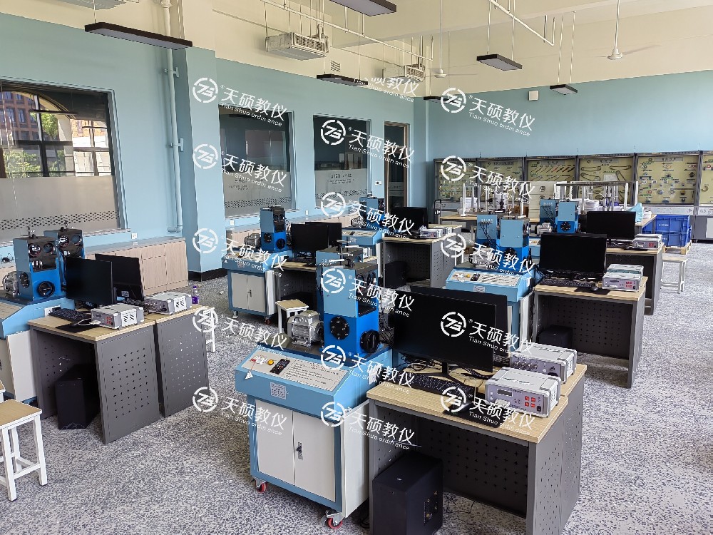 中原科技學(xué)院新校區(qū)理工學(xué)部實驗室建設(shè)項目 順利安裝、調(diào)試、培訓(xùn)、驗收通過